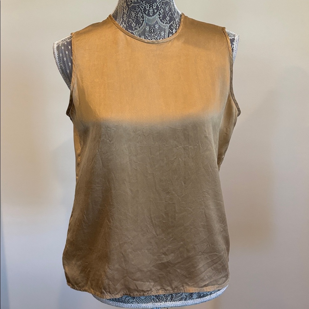 Jones New York 100% Silk Sleeveless Top
Size 4